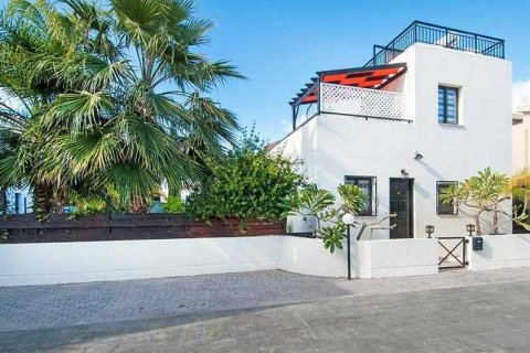 2 bedrooms Villa in Paphos, Cyprus No. 30424 15