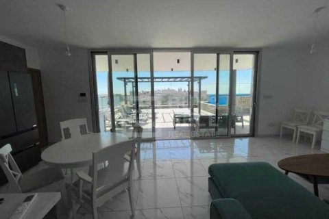 3 dormitorios Penthouse en Germasogeia, Cyprus No. 77450 4