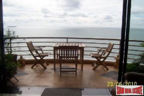 3 bedrooms Apartment in Pattaya, Thailand No. 96474 1