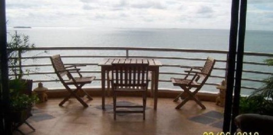 3 bedrooms Apartment in Pattaya, Thailand No. 96474