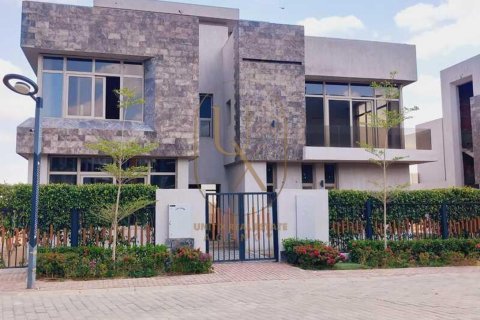 4 bedrooms Townhouse in Sun Capital, Egypt No. 38272