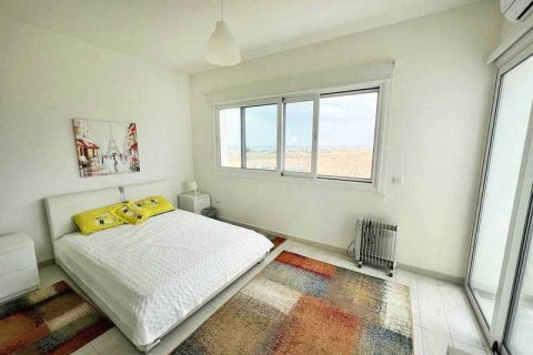 4 bedrooms House in Paralimni, Cyprus No. 30865 8