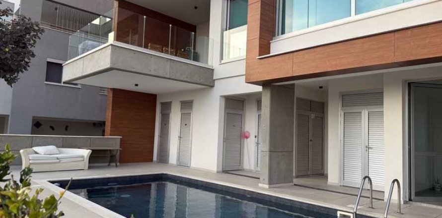 3 bedrooms Penthouse in Agios Athanasios, Cyprus No. 103971