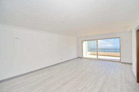Квартира с 3 спальнями в Котор, Черногория №104763 2