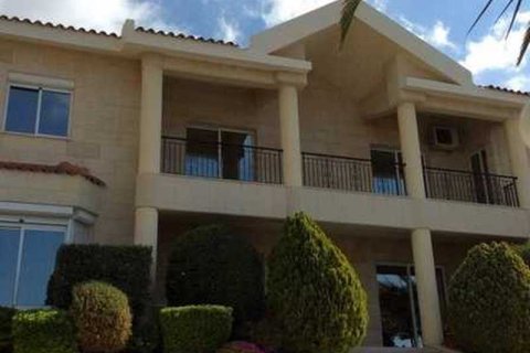 3 bedrooms House in Agios Tychonas, Cyprus No. 29531 10