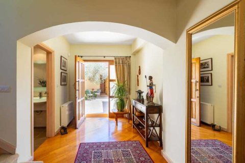 4 bedrooms Villa in Laneia, Cyprus No. 101364 16