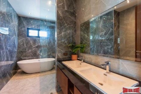 251m² Villa en Hua Hin, Thailand No. 96222 19