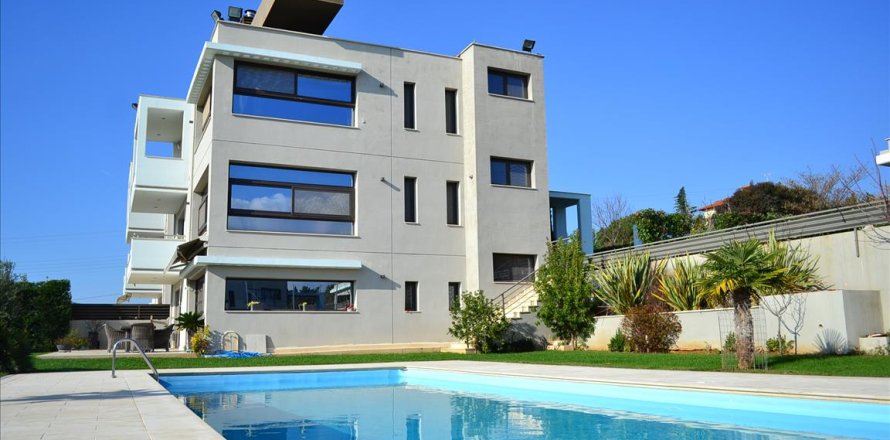 7 rooms Villa in Panorama, Greece No. 60666