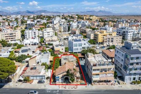 Commercial property in Aglantzia, Cyprus No. 41860 1