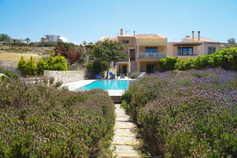 4 chambres Villa à Nea Alikarnassos, Greece No. 109514