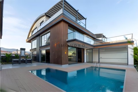 6 bedrooms Villa in Dosemealti, Turkey No. 121017