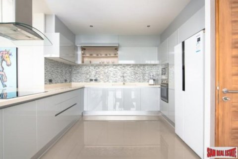 3 bedrooms Penthouse in Surat Thani, Thailand No. 96261 4