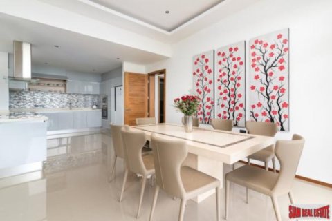 3 bedrooms Penthouse in Surat Thani, Thailand No. 96261 7