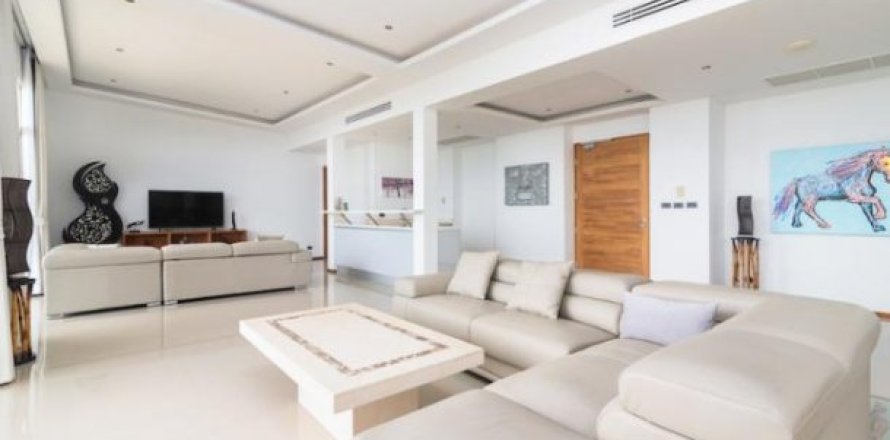 3 bedrooms Penthouse in Surat Thani, Thailand No. 96261