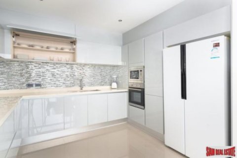 3 bedrooms Penthouse in Surat Thani, Thailand No. 96261 6