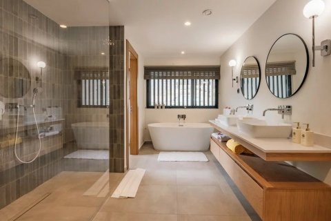 4 bedrooms Villa in Black River, Mauritius No. 86623 8
