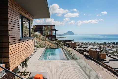 4 bedrooms Villa in Black River, Mauritius No. 86623 12