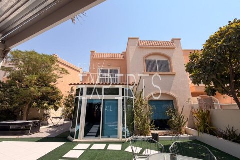 4 bedrooms Villa in Al Reef, UAE No. 129612