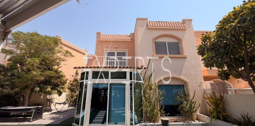 Вилла с 4 спальнями в Al Reef, ОАЭ №129612