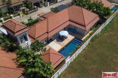 4 bedrooms Villa in Rawai, Thailand No. 95830 2