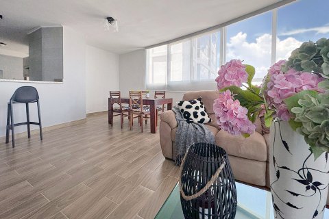 3 bedrooms Apartment in Panama City, Panama No. 109783 16