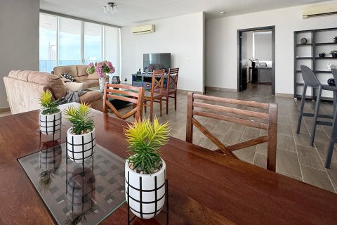 3 bedrooms Apartment in Panama City, Panama No. 109783 14