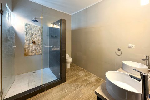 3 bedrooms Apartment in Panama City, Panama No. 109783 4