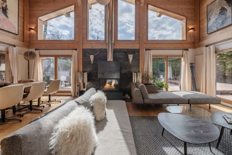 5 bedrooms House in Chamonix-Mont-Blanc, France No. 99480 2
