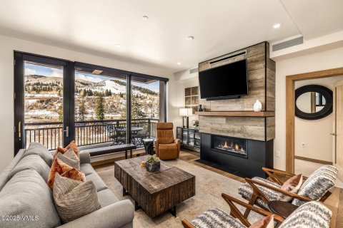 3 bedrooms Condo  in Avon, USA No. 104537 1