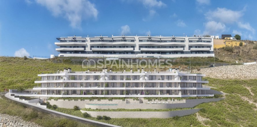 3 bedrooms Apartment in Rincon de la Victoria, Spain No. 128090