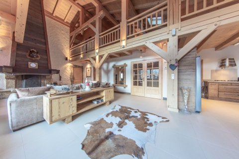 5 bedrooms House in Montriond, France No. 99723 10