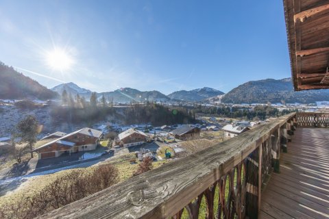 5 bedrooms House in Montriond, France No. 99723 6