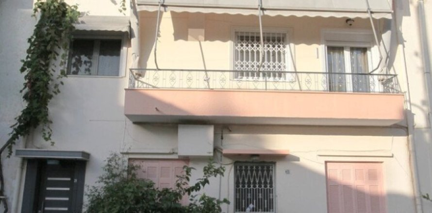 3 bedrooms House in Piraeus, Greece No. 54325