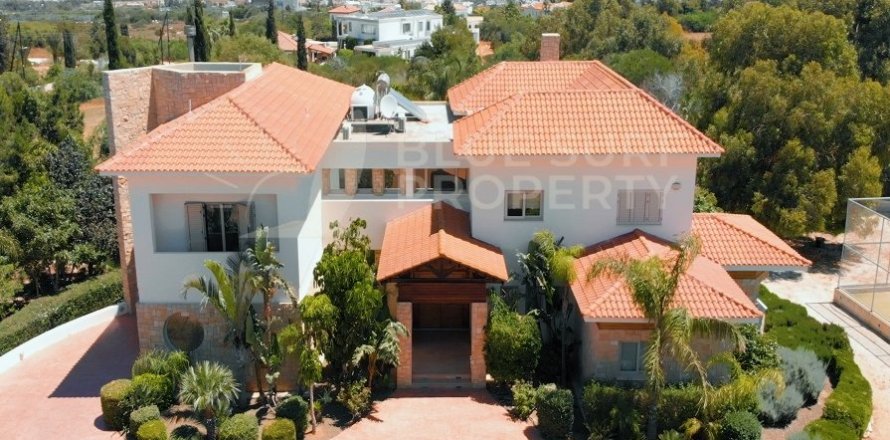 7 bedrooms Villa in Protaras, Cyprus No. 36560