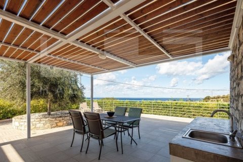 3 bedrooms Villa in Crete, Greece No. 73969 2