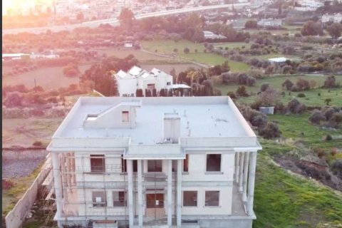 Вилла с 7 спальнями в Гермасойя, Кипр №72406 3