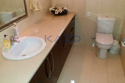 6 dormitorios House en Agios Athanasios, Cyprus No. 100549 10