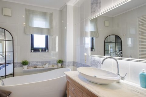 3 bedrooms Villa in Chania, Greece No. 71501 14