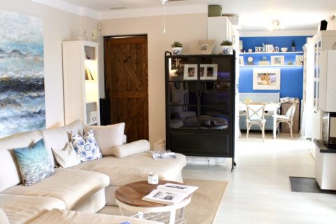 3 bedrooms Villa in Chania, Greece No. 71501 2