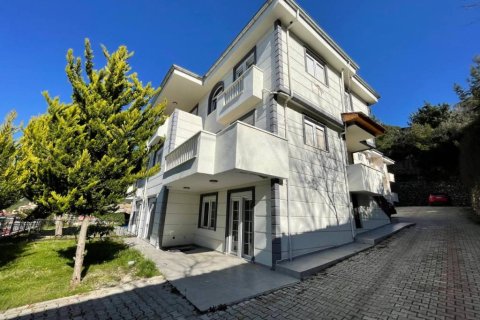 Квартира с 6 комнатами в Аланья, Турция №22093