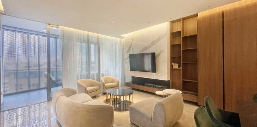 3 bedrooms Apartment in Nicosia, Cyprus No. 103453