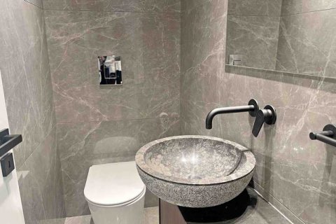 3 bedrooms Apartment in Nicosia, Cyprus No. 103453 8