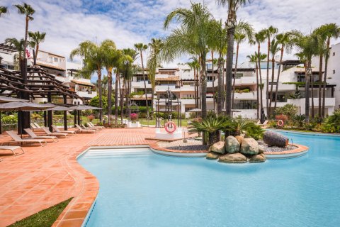 3 bedrooms Apartment in Marbella, Spain No. 111189