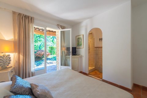 6 dormitorios Villa en Le Plan-de-la-Tour, France No. 69026 15