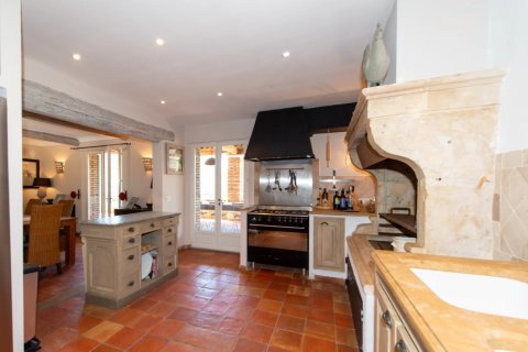 6 dormitorios Villa en Le Plan-de-la-Tour, France No. 69026 25