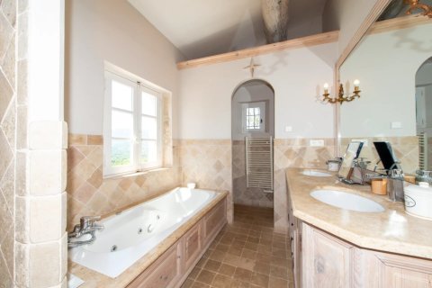 6 dormitorios Villa en Le Plan-de-la-Tour, France No. 69026 18