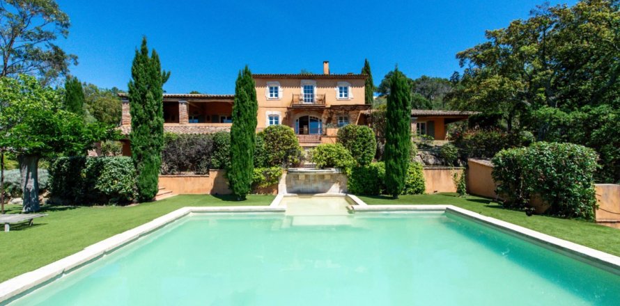 6 dormitorios Villa en Le Plan-de-la-Tour, France No. 69026