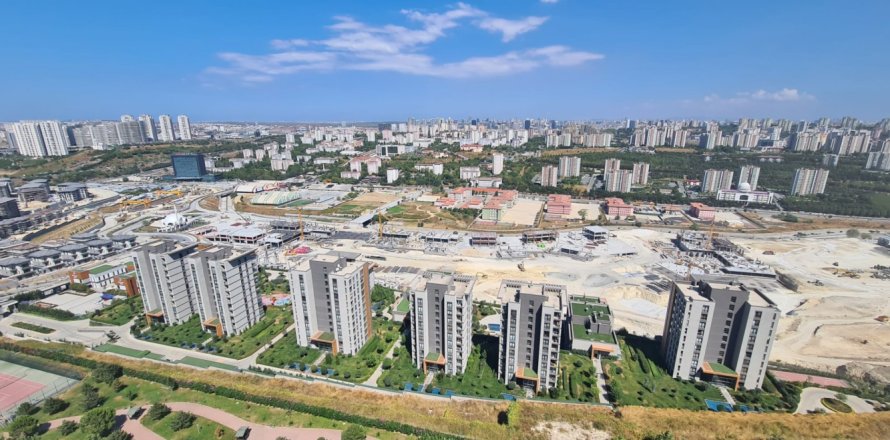 3 bedrooms Apartment in Istanbul, Turkey No. 15612