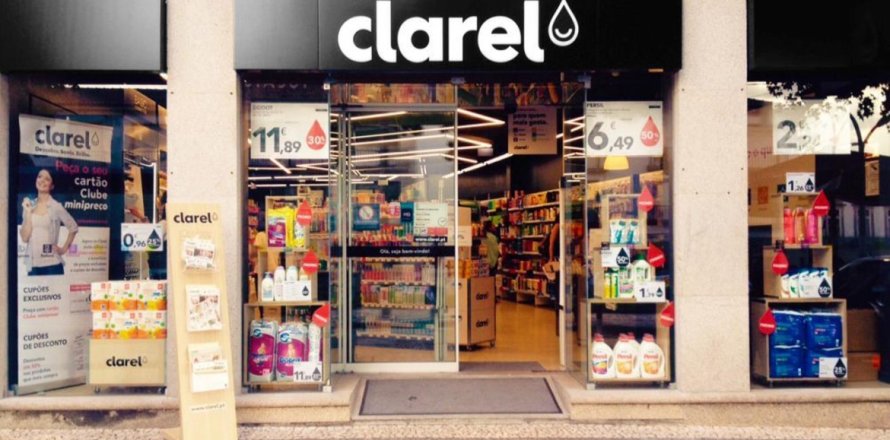 450m² Commercial property in Barcelona, Spain No. 124330