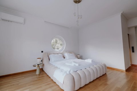 7 bedrooms Villa in Kalyvia Thorikou, Greece No. 107938 16